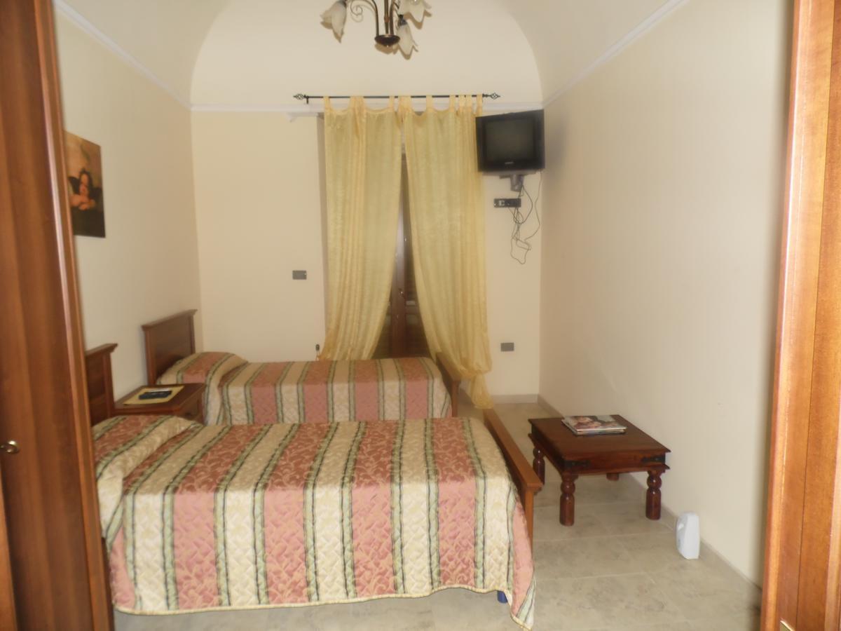 Profumi Di Ginestre Bed & Breakfast Passopisciaro ห้อง รูปภาพ